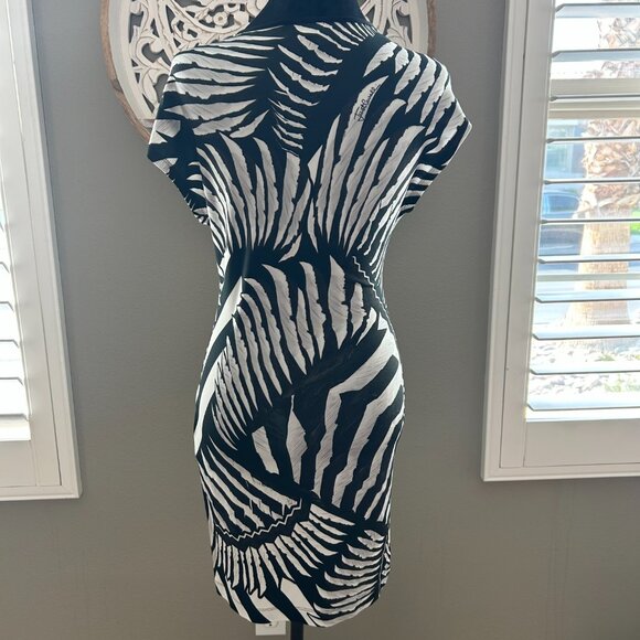 Just Cavalli Dress Fitted Bodycon Black & White Striped Midi Animal Pattern - Picture 4 of 11